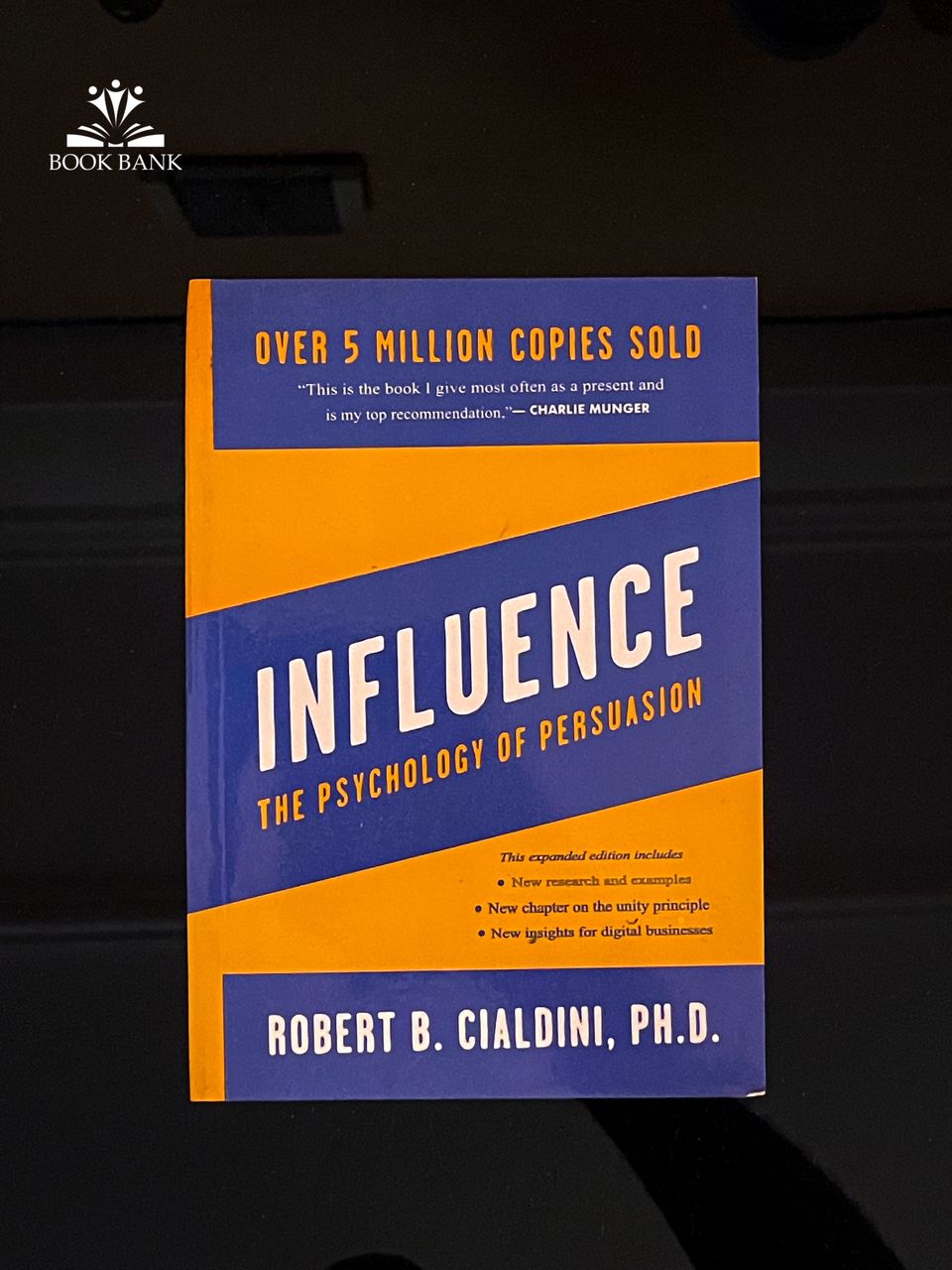 Influence: The Psychology of Persuasion Book Cover by Robert Cialdini